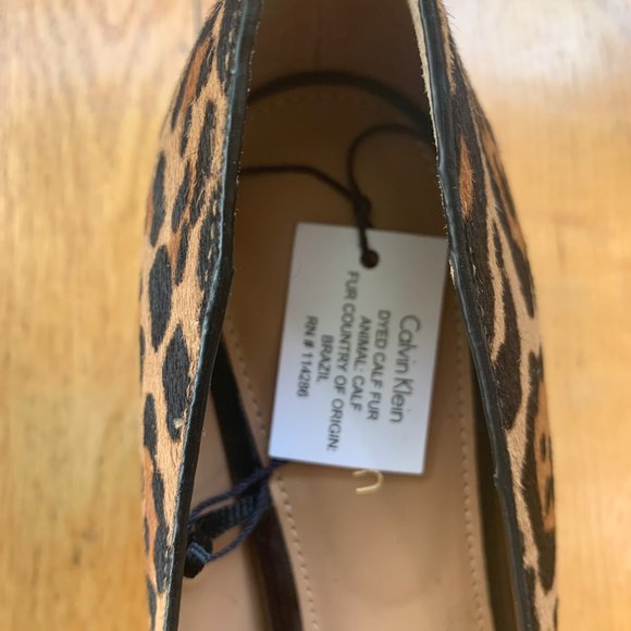 (NEW) Calvin Klein Genovea Leopard Pony flat pumps Size 6.5 - Picture 4 of 7